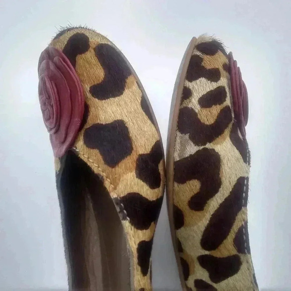 CARLOS SANTANA Leopard Print Flats - Picture 9 of 15
